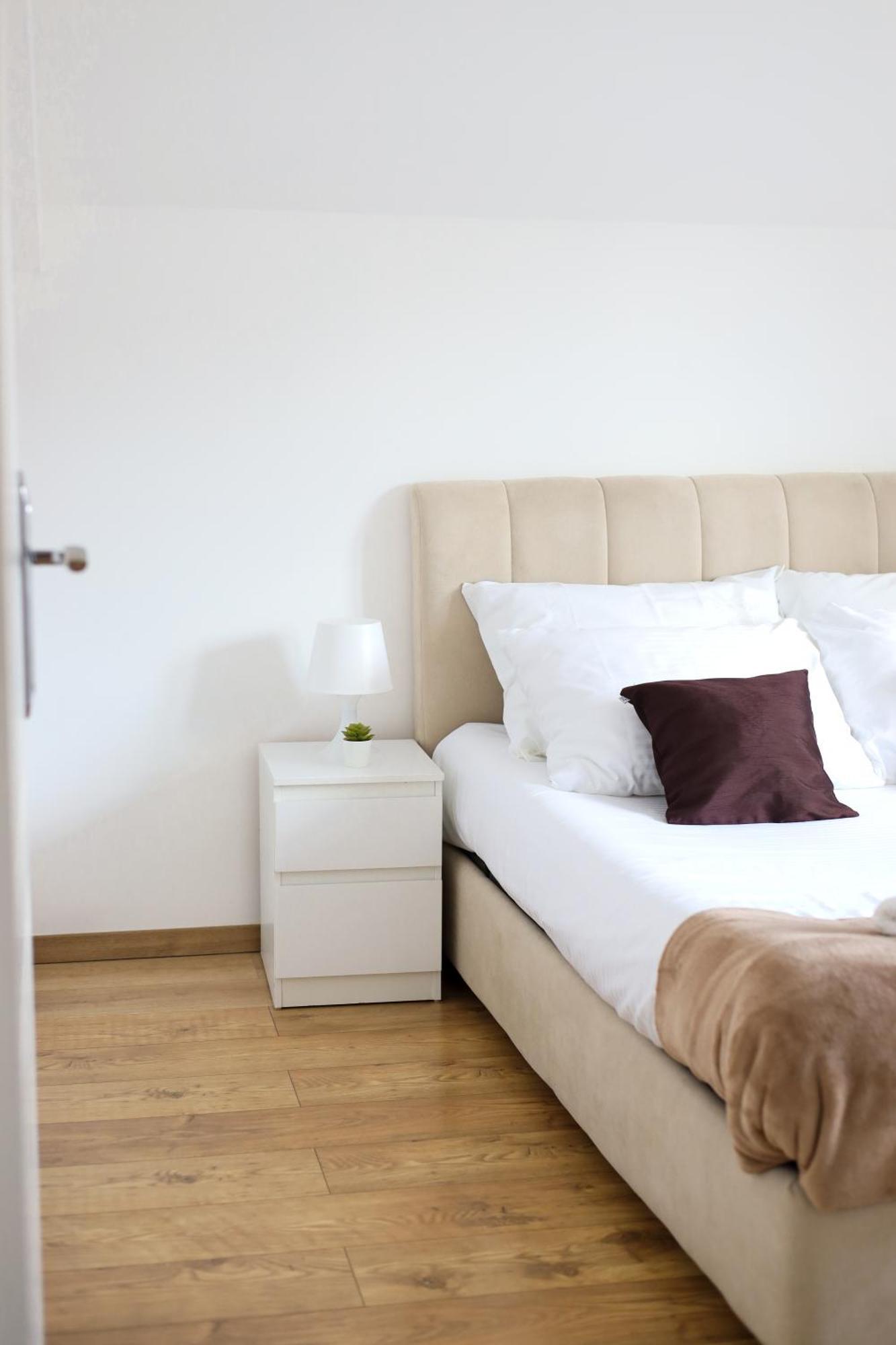 Airport Stay Apartments Surčin Zewnętrze zdjęcie