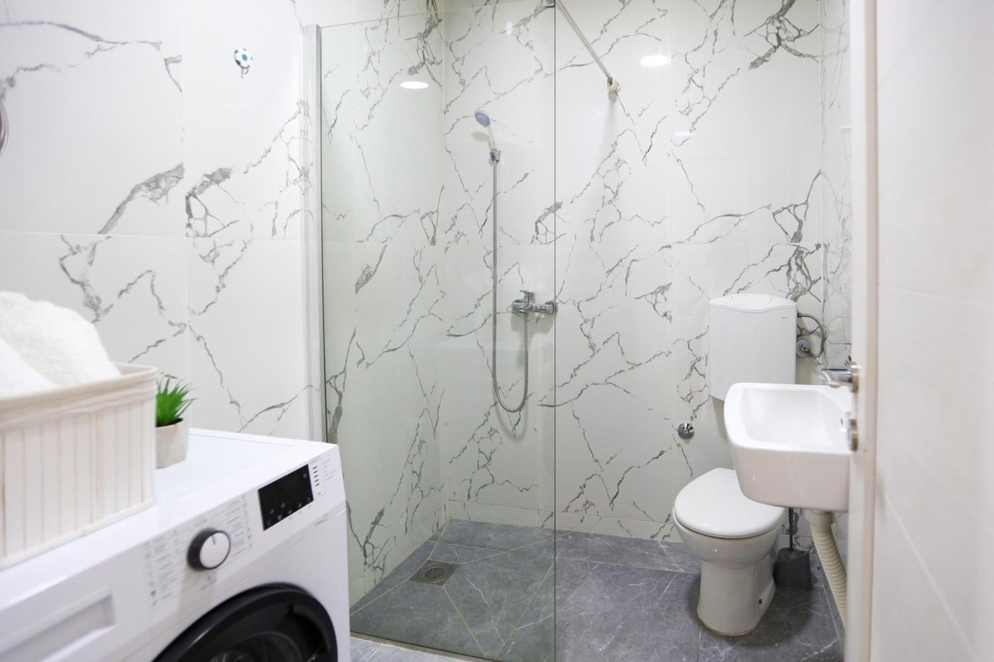 Airport Stay Apartments Surčin Zewnętrze zdjęcie